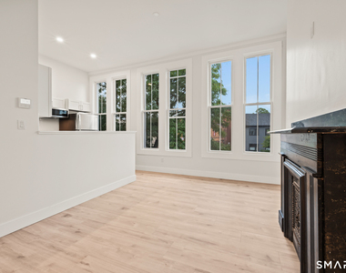 542 Main Street - Photo Thumbnail 8