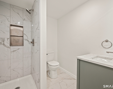 542 Main Street - Photo Thumbnail 9