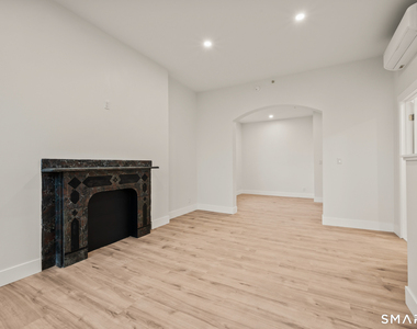 542 Main Street - Photo Thumbnail 5