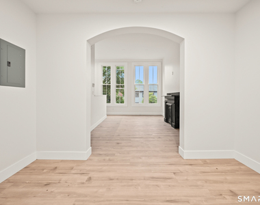542 Main Street - Photo Thumbnail 1