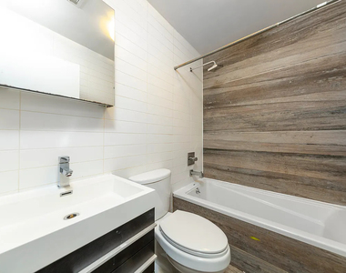 302 Sumpter Street - Photo Thumbnail 6