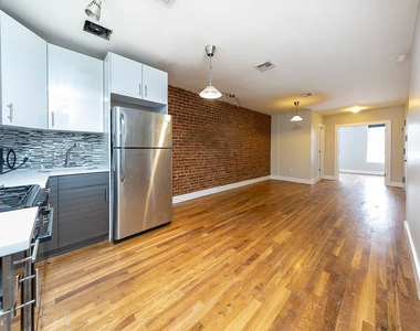 302 Sumpter Street - Photo Thumbnail 1