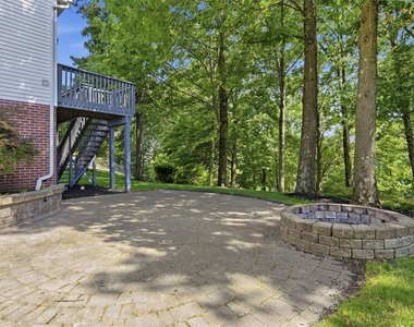 112 Ontario Ct - Photo Thumbnail 39