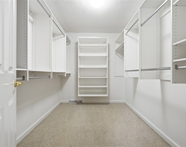 112 Ontario Ct - Photo Thumbnail 27
