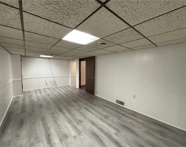 11 Meadowbrook Ave - Photo Thumbnail 33
