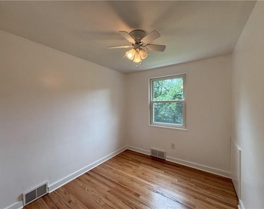 11 Meadowbrook Ave - Photo Thumbnail 15