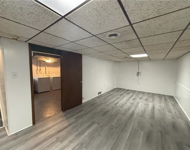 11 Meadowbrook Ave - Photo Thumbnail 32