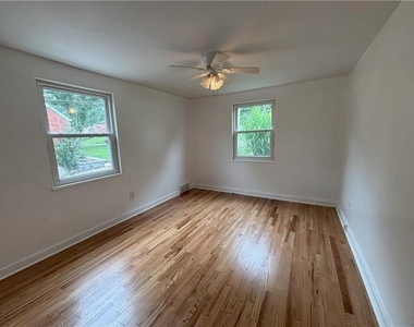 11 Meadowbrook Ave - Photo Thumbnail 27