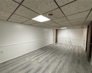 11 Meadowbrook Ave - Photo Thumbnail 34