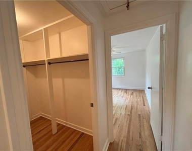 11 Meadowbrook Ave - Photo Thumbnail 26
