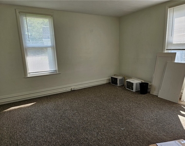157 Bridge St - Photo Thumbnail 14