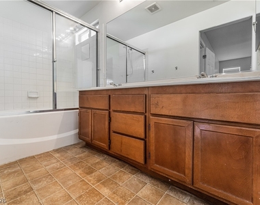 6335 Blushing Willow Street - Photo Thumbnail 17