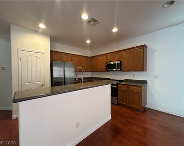 9761 Plane Tree Court - Photo Thumbnail 6