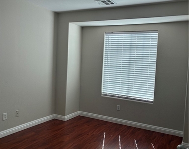 3346 Wasatch Cedars Street - Photo Thumbnail 12