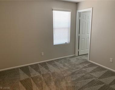 9284 Valley Betica Avenue - Photo Thumbnail 26