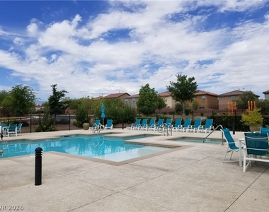 9284 Valley Betica Avenue - Photo Thumbnail 38