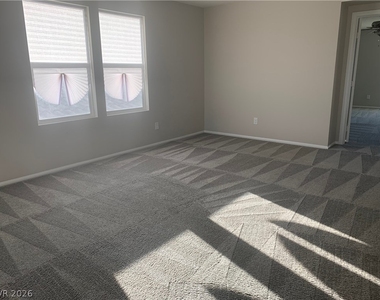 9284 Valley Betica Avenue - Photo Thumbnail 21