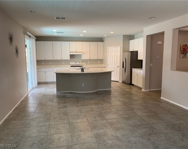 9284 Valley Betica Avenue - Photo Thumbnail 1