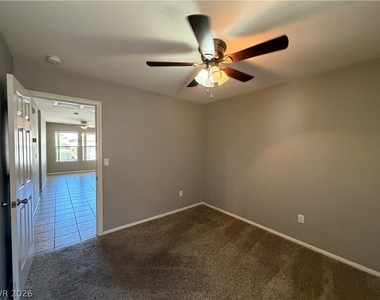 11037 Parete Court - Photo Thumbnail 12