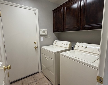 11037 Parete Court - Photo Thumbnail 9