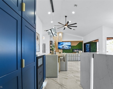 2652 Golfside Drive - Photo Thumbnail 5