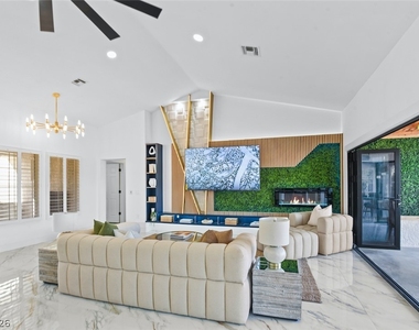 2652 Golfside Drive - Photo Thumbnail 9