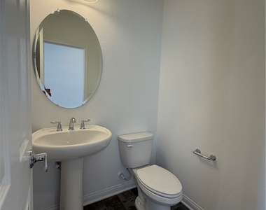 7869 Tyrell Peaks Street - Photo Thumbnail 2