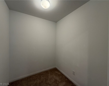 7869 Tyrell Peaks Street - Photo Thumbnail 21