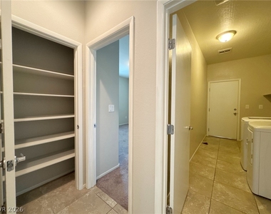 6132 Scarlet Leaf Street - Photo Thumbnail 8