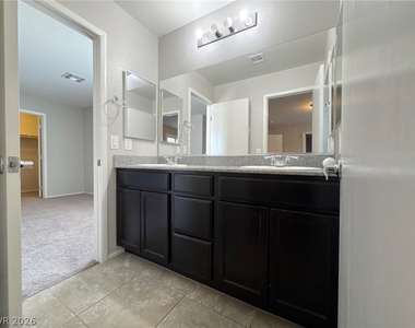 6132 Scarlet Leaf Street - Photo Thumbnail 41