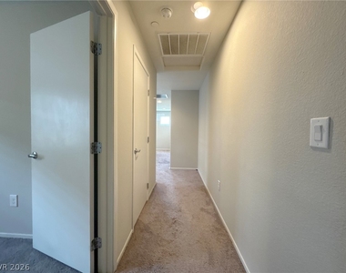 6132 Scarlet Leaf Street - Photo Thumbnail 40