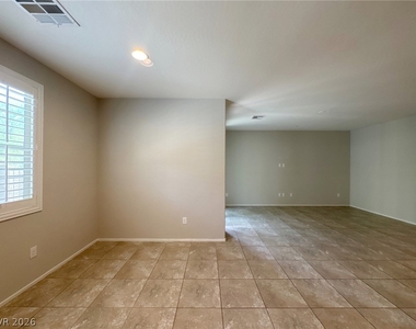 6132 Scarlet Leaf Street - Photo Thumbnail 3