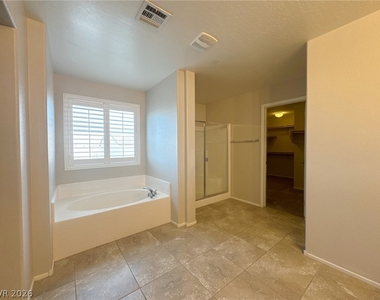 6132 Scarlet Leaf Street - Photo Thumbnail 24