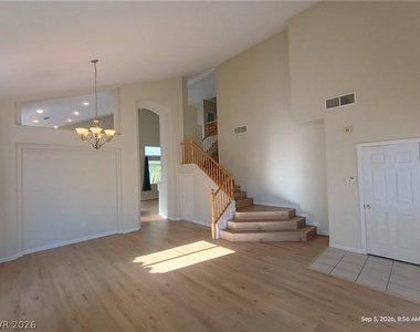 311 Tayman Park Avenue - Photo Thumbnail 1