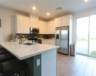 294 Bridge Canyon Street - Photo Thumbnail 11