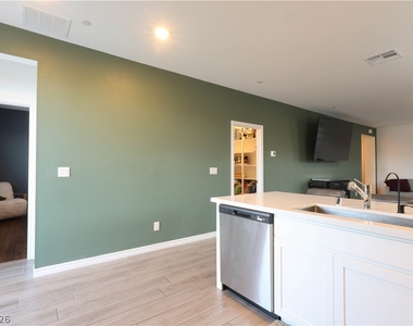 294 Bridge Canyon Street - Photo Thumbnail 16