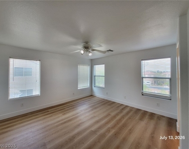 6142 Novelty Street - Photo Thumbnail 13