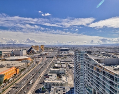4471 Dean Martin Drive - Photo Thumbnail 12