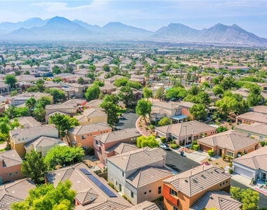10537 Redwood Ash Avenue - Photo Thumbnail 27