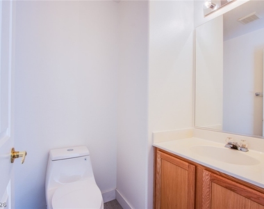 10537 Redwood Ash Avenue - Photo Thumbnail 10