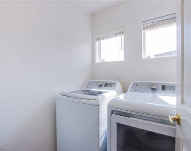 10537 Redwood Ash Avenue - Photo Thumbnail 20