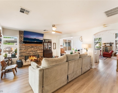 2421 Ivy Garden Court - Photo Thumbnail 13