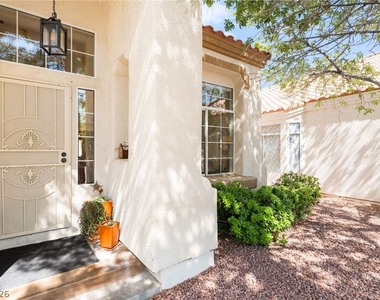 2421 Ivy Garden Court - Photo Thumbnail 2