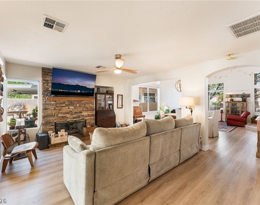 2421 Ivy Garden Court - Photo Thumbnail 14