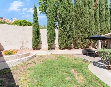 2421 Ivy Garden Court - Photo Thumbnail 38