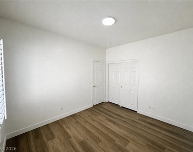 10912 Golden Birch Place - Photo Thumbnail 10