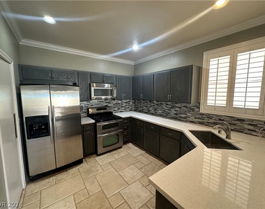 7115 Hedgemaple Court - Photo Thumbnail 2