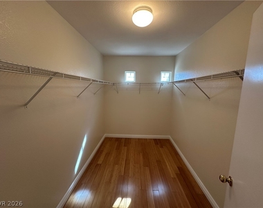 7115 Hedgemaple Court - Photo Thumbnail 10