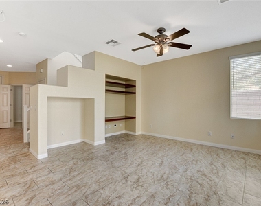 5548 Ayers Cliff Street - Photo Thumbnail 10