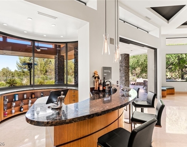 2 Castle Oaks Court - Photo Thumbnail 11